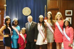 Miss Georgia Queens meet Governor Nathan Deal